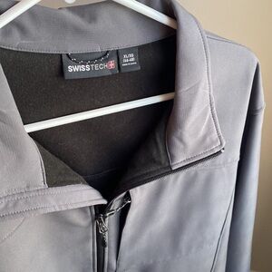 Swiss Tech Men's NEW Black Full Zip Softshell Jacket Sz XL (46-48) Fleece Inside
